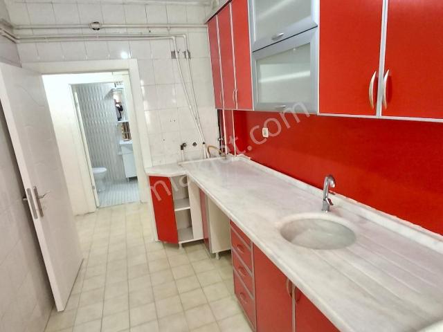 Ardeşen Sokak 19 Mayıs Mahallesinde 3+1 Kiralık Daire