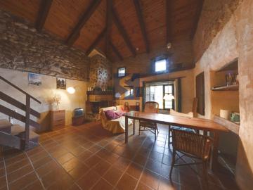 ARDECHE: Charmante maison de pays à vendre idéal maison