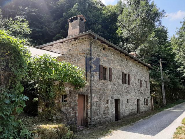Ardèche, PNR monts d'adrèche