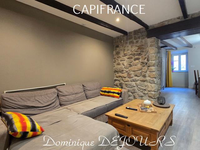 ARDECHE – Vallée de l’Eyrieux: Charmante maison au coeur du village de St Fortunat Belle Rénovation Prêt à Habiter!