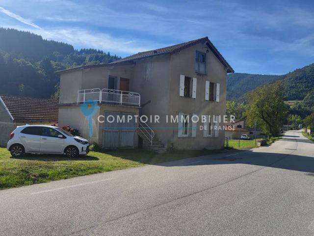 Ardèche 07 A vendre coquette maison avec deux appartements