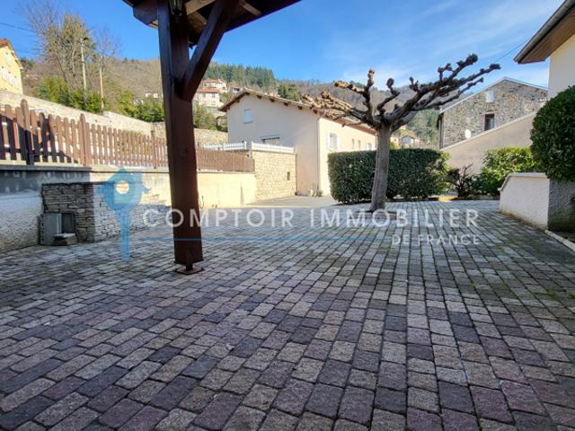Ardèche 07 A vendre Le Cheylard Magnifique maison type 6