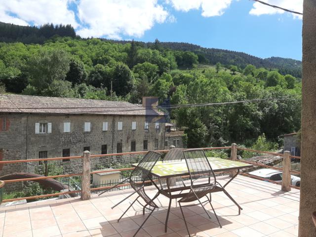 Ardèche: 2 maisons Idéal projet familial / résidence seco