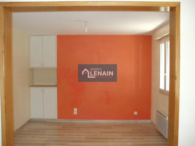 ardelay maison 126 m² comprenant hall d'entrée.