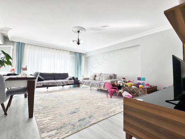 Arden Yapı'dan Kombi Ankastre Setli Merkezi Konumda Satılık 2+1