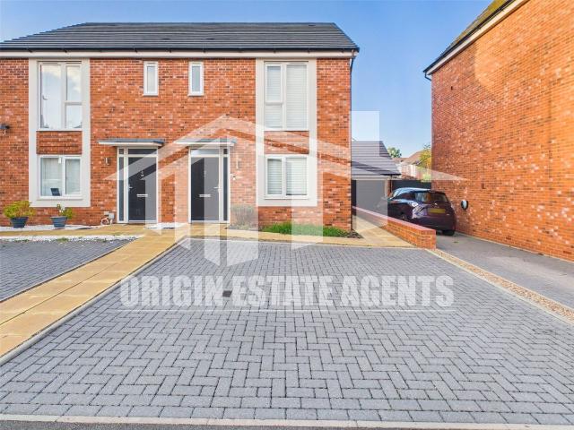 Arden Drive, Birmingham B45, 3 bed end terrace house to rent, £1,550 pcm | PrimeLocation