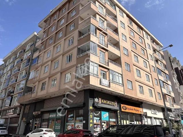 Arden Gayrimenkulden Kiralık Merkezi 3+1 Daire