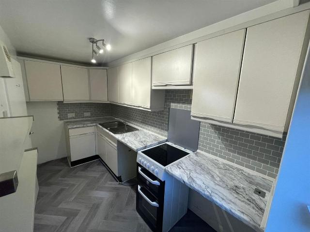 Arden Grove, Ladywood, Birmingham B16, 2 bed flat to rent, £1,195 pcm | PrimeLocation