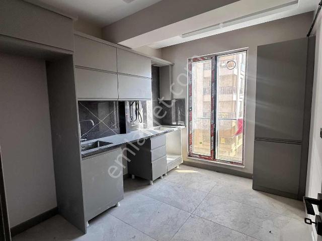 Arden Gyo'dan İkinisanda Kiralık 2+1 Lüks Ebeveyn Banyolu Daire