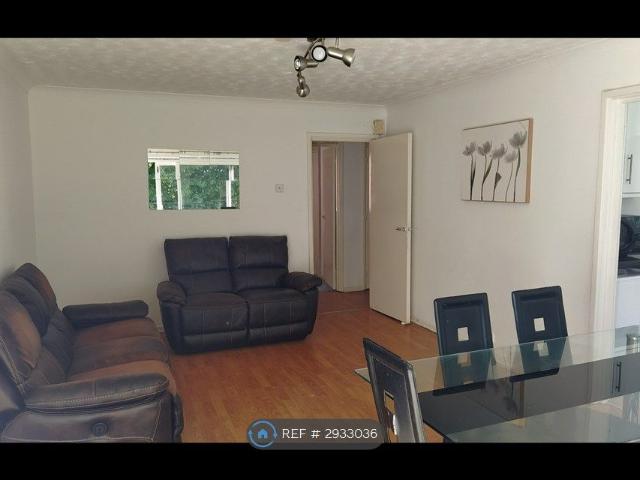 Arden Place, Luton LU2, 2 bed flat to rent, £1,150 pcm | PrimeLocation