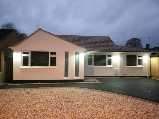 Arden Road, Kenilworth CV8, 3 bed detached bungalow to rent, £2,250 pcm | PrimeLocation