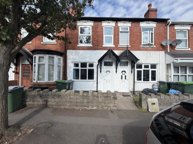 Arden Road, Smethwick, West Midlands. 2 bed terraced house to rent £1,025 pcm £237 pw