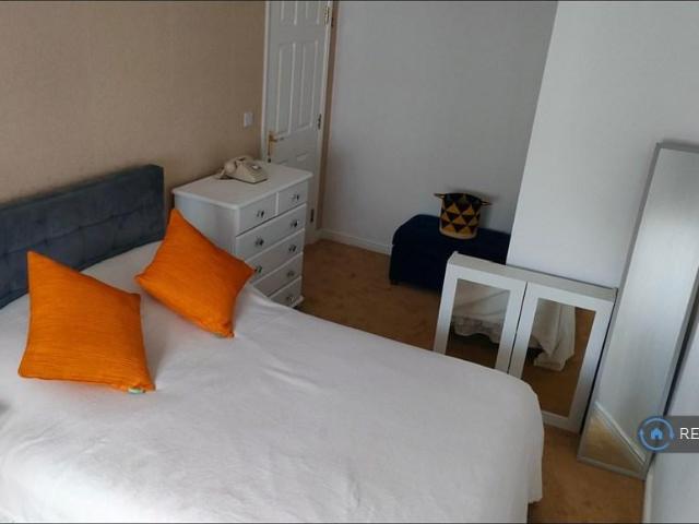 Ardgowan Grove, Wolverhampton, WV4 1 bed in a house share to rent £550 pcm £127 pw