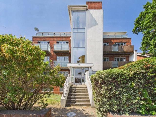 Ardleigh Court, 117 London Road, Bromley BR1, 2 bed flat to rent, £1,800 pcm | PrimeLocation