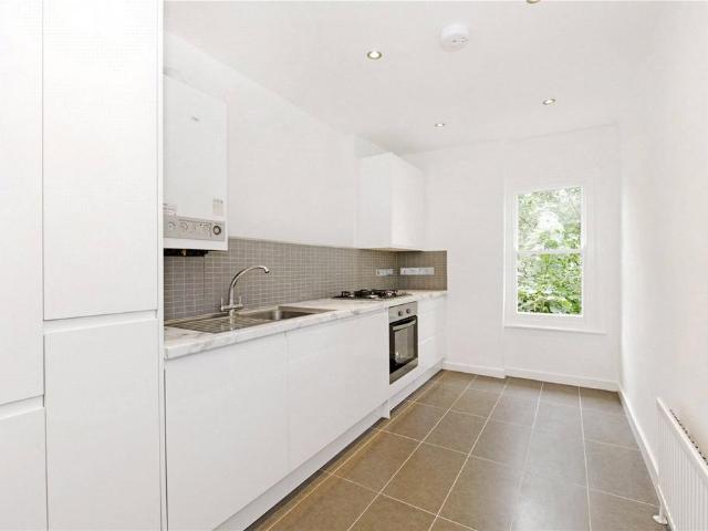 Ardleigh Road, De Beauvoir, London, N1 1 bed flat to rent £2,750 pcm £635 pw