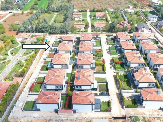 Arevar Gayrimenkul Ertuğrul Değer'den Serince De Satılık Villa