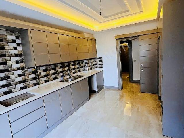 Arevar'dan Fıstıklık Merkezde Bakımlı 3+1 Daire