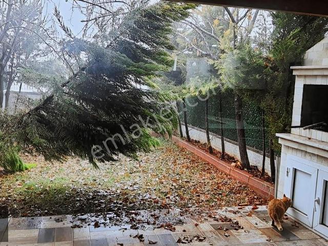 Arevardan Körkün De 2+1 Satılık Villa