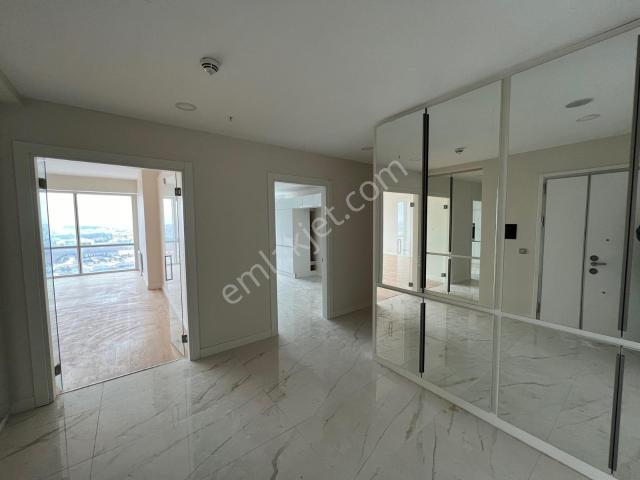 Arevar'dan İconava'da Kiralık 5+1