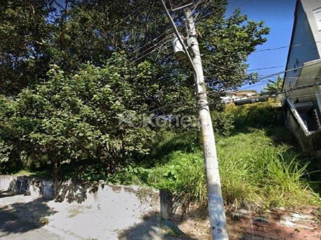 Área à venda com 3000 m² em Vila Pedra Branca, São Paulo