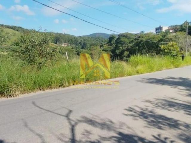 Área a venda de 2.500 m2 na Avenida Mathias Lopes em Nazaré Paulista