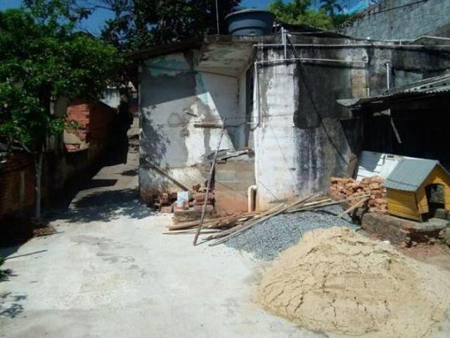 Área à venda em Carapicuíba, Centro, Não Está Em Condomínio