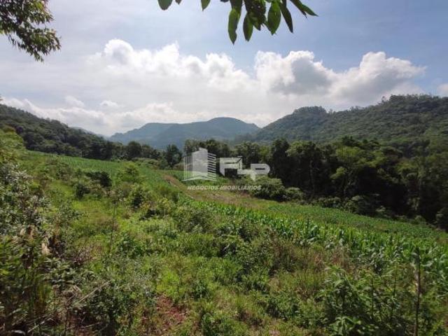 ÁREA COM 6,4 HECTARES NO BAIRRO SÃO PEDRO