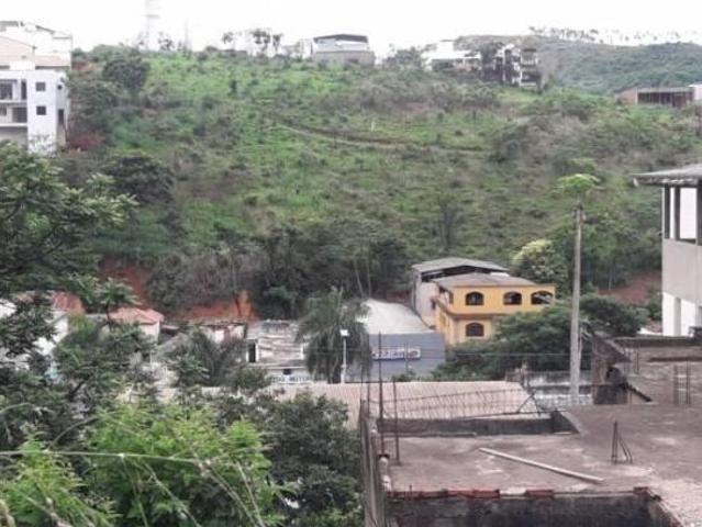 ÁREA COMERCIAL BEM NO CENTRO DE CARATINGA MG