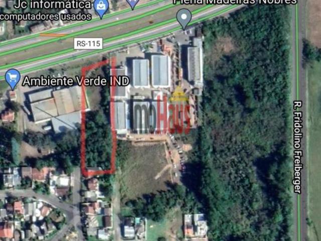 Área de terra na beira da ERS 115