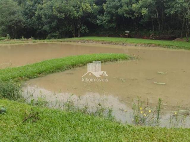 ÁREA DE TERRAS