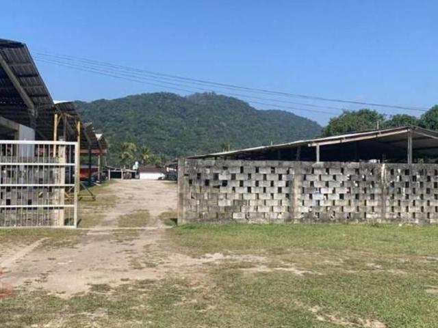 Área em Centro, Bertioga/SP de 0m² à venda por R$ 10.500.000,00