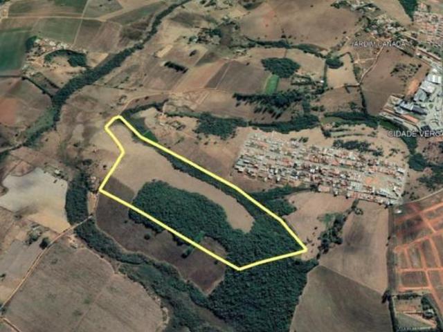 Área para construção de loteamento em ZEU Zona de Expansão Urbana próximo do bair