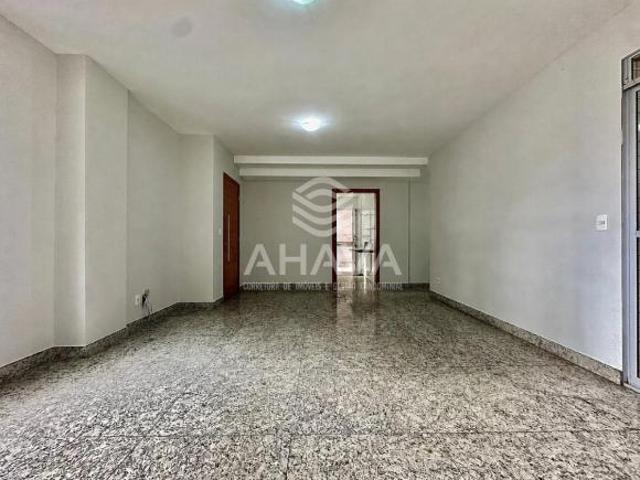 Área Privativa 4 Quartos sendo 1 Suíte à Venda, 170m², 2 Vagas, Bairro Itapoã, próximo a Avenida Por