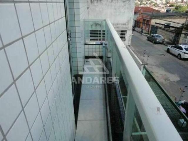 Área privativa em prédio individual com Elevador