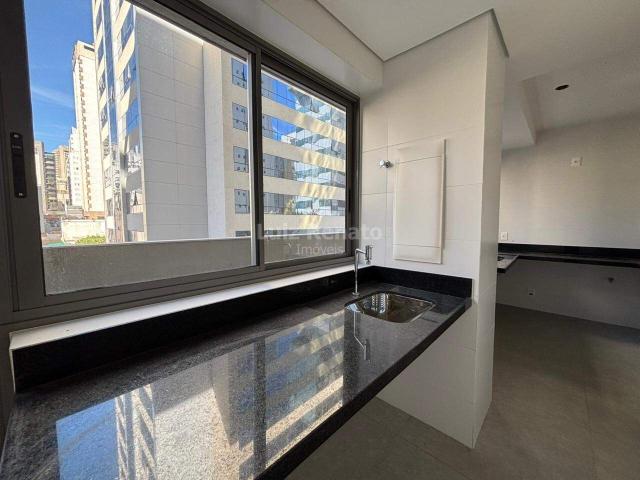 Área privativa para aluguel, 2 suítes, 155m² na Savassi