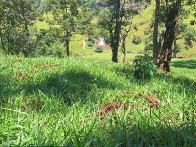 Área próxima a Gonçalves MG com Vista para Cachoeira