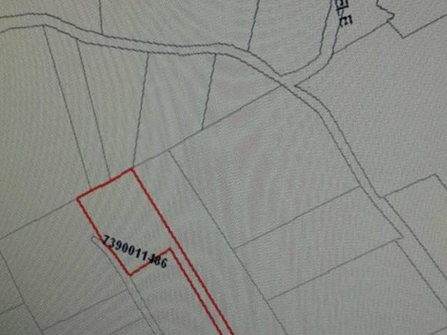 ÁREA UMBARA 12.548,78 M² 02 FRENTES