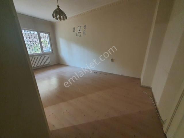 Arel'den Gençlik Cadde Üstü Kombili,bakımlı Giriş Kat 2+1