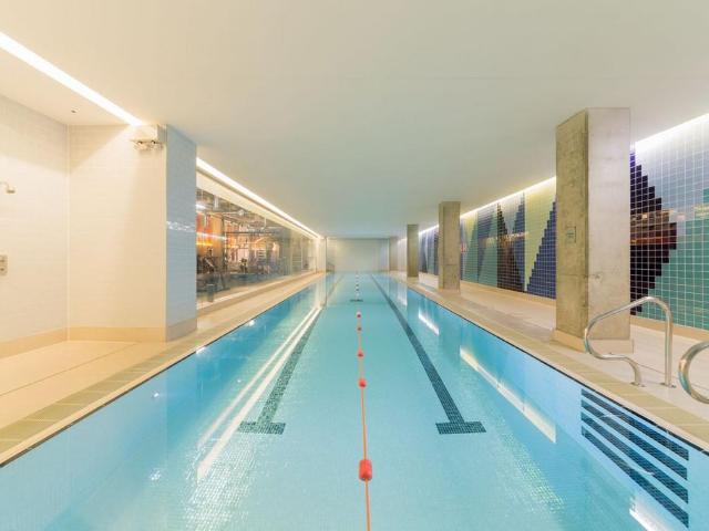 Arena Tower, Baltimore Tower, Canary. Studio to rent £2,195 pcm £507 pw