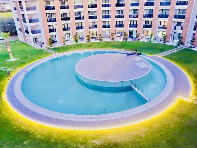 Arena Suıtes Sitesi'nde 1+1 Ara Kat Eşyalı Satılık Daire