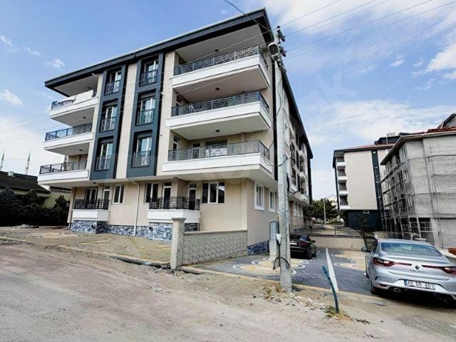 ARENADAN NASUHDEDE DE 3+1 GENİŞ DAİRELER