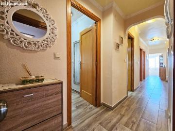 ARENALES DEL SOL: LUMINOSO APARTAMENTO 2 HABITACIONES CON VISTAS AL MAR Y A LA PISCINA