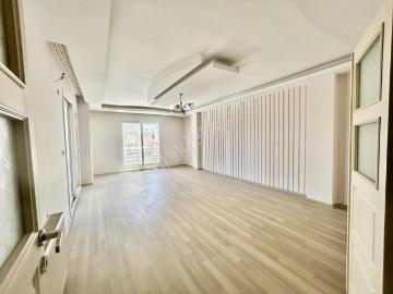 Ares Gruptan Batıkent'te 240 M2 Ultra Geniş Kiralık