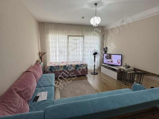 Aresten Crown Tower Metrobüse 8 Dk Yatırımlık 1+1 Daire