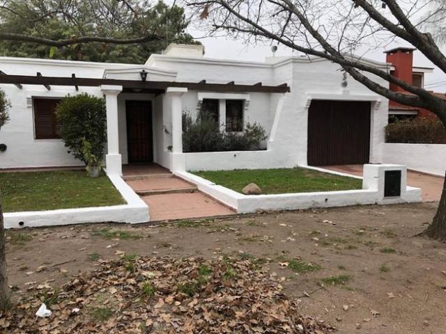ARGUELLO 3 DORMITORIOS PATIO