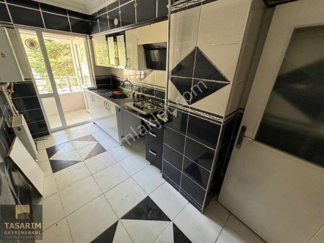 Arguvan Sokak'ta İçi Tamamen Yapılı Masrafsız Kiralık 2+1 Daire