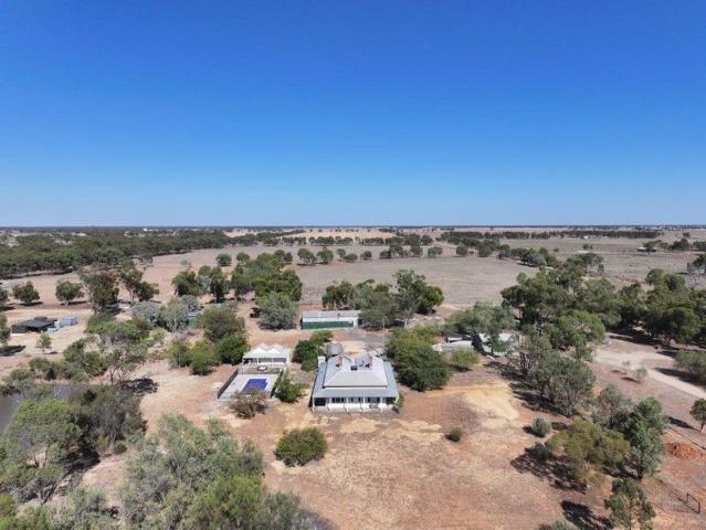 'Argyle' Moama Lifestyle & Livestock Opportunity 1741 Thyra Road, Moama 26.54 HA 65.5 Acres | 26ML General Security