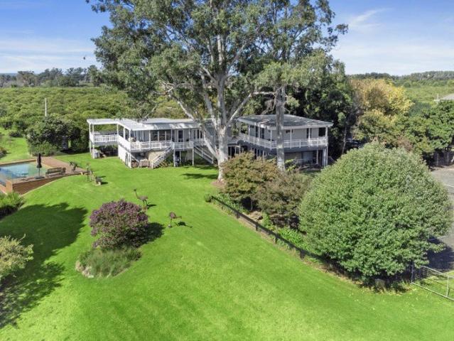 Argyle Park Commanding Hawkesbury River frontage property