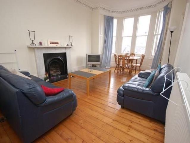 Argyle Place, Edinburgh EH9, 3 bed flat to rent, £2,325 pcm | PrimeLocation
