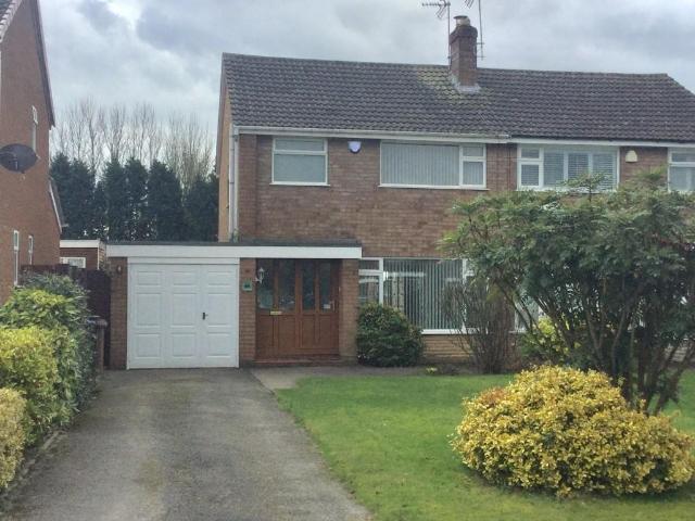 Argyle Road, Walsall WS4 3 bed semi detached house to rent £1,375 pcm £317 pw